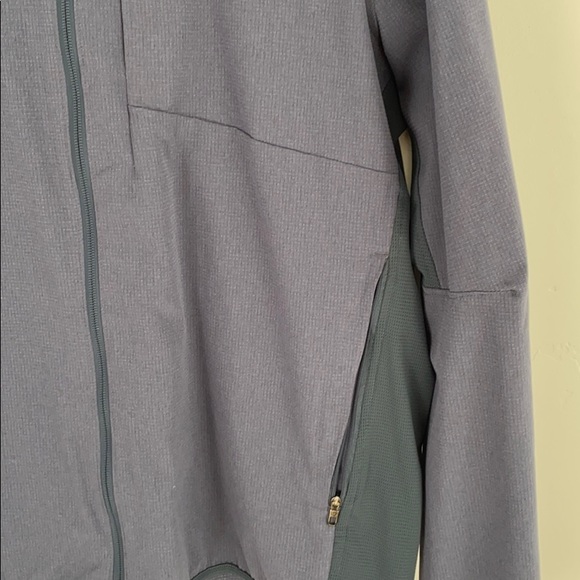 Lululemon Jacket - Picture 3 of 5